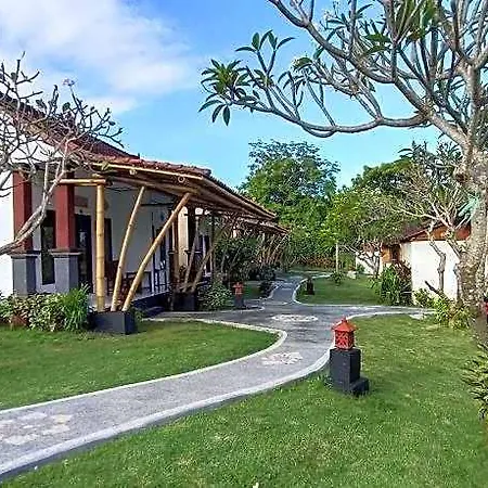 Pasir Putih Cottage-Menjangan
