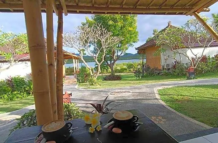 Pasir Putih Cottage-menjangan ロッジ Goris