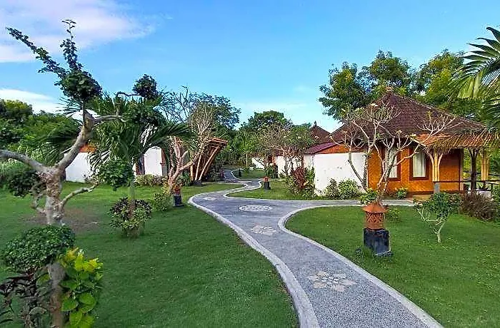 Pasir Putih Cottage-menjangan Goris