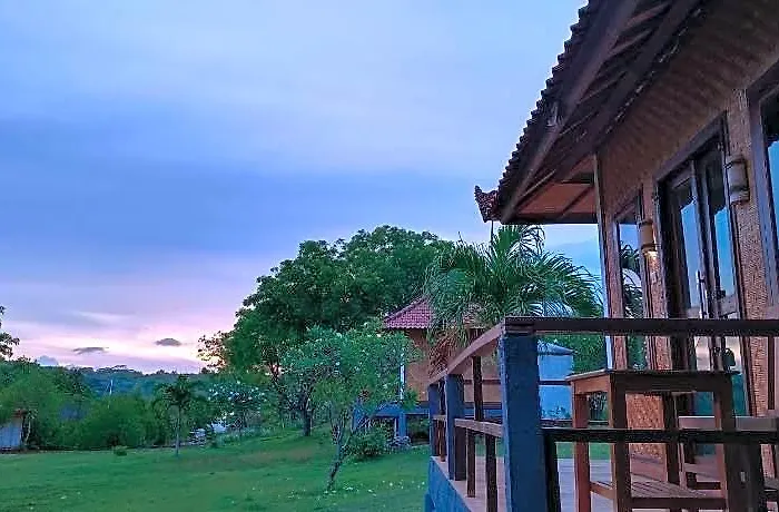 Pasir Putih Cottage-menjangan ロッジ Goris