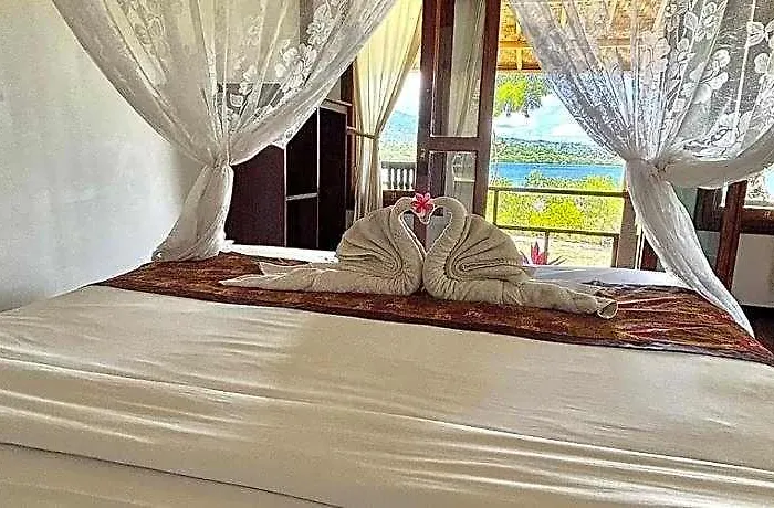 Pasir Putih Cottage-menjangan *