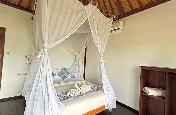 Pasir Putih Cottage-menjangan *